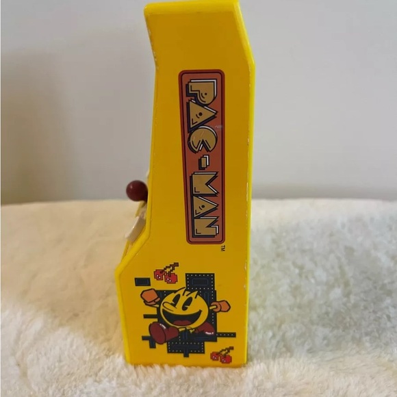 6" PAC-MAN Mini Arcade Handheld Video Game - Picture 2 of 4